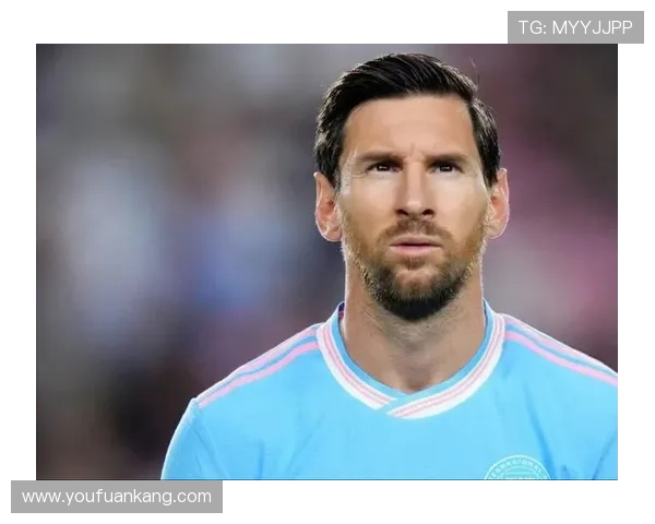 梦中邂逅足球巨星梅西与我共舞绿茵场的奇幻旅程